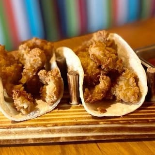 Taco de Chicharron De Pollo