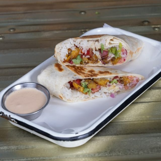 Burrito de Cerdo Amazonico.